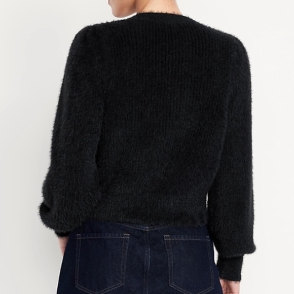 Cropped Eyelash Cardigan Sweater - Picture 3 of 12